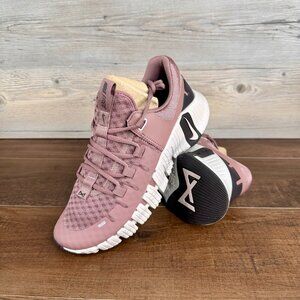 Nike Free Metcon 5 Womens Sz 7.5 Smokey Mauve Light Bone Velvet Brown DV3950 201